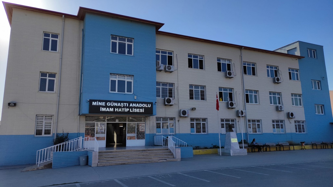 Mine Günaştı Anadolu İmam Hatip Lisesi Fotoğrafı